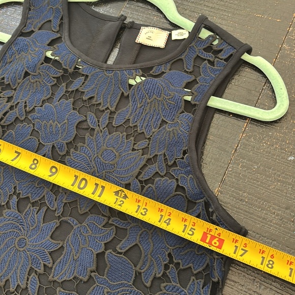 Anthropologie Postage Stamp Koria Blue Black Lace Sleeveless Top XS - Picture 6 of 8